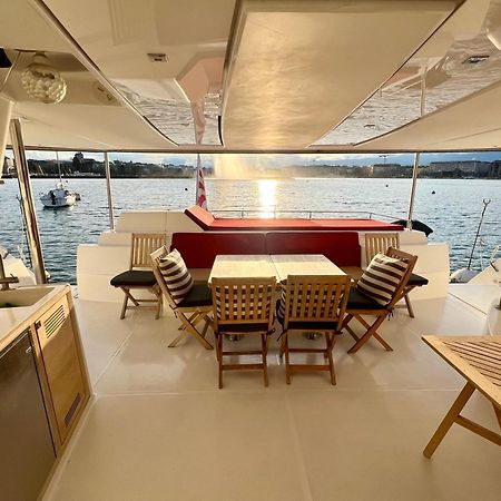 Floatinn Boat-Bnb Geneva Bagian luar foto