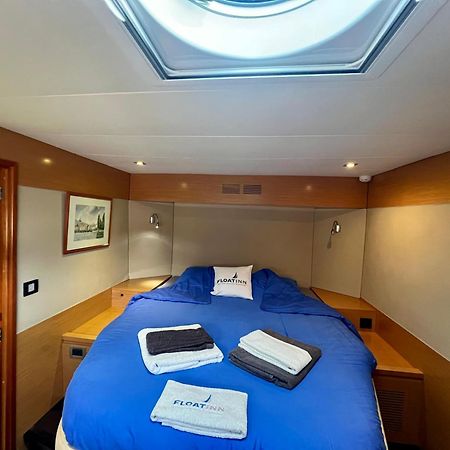 Floatinn Boat-Bnb Geneva Bagian luar foto