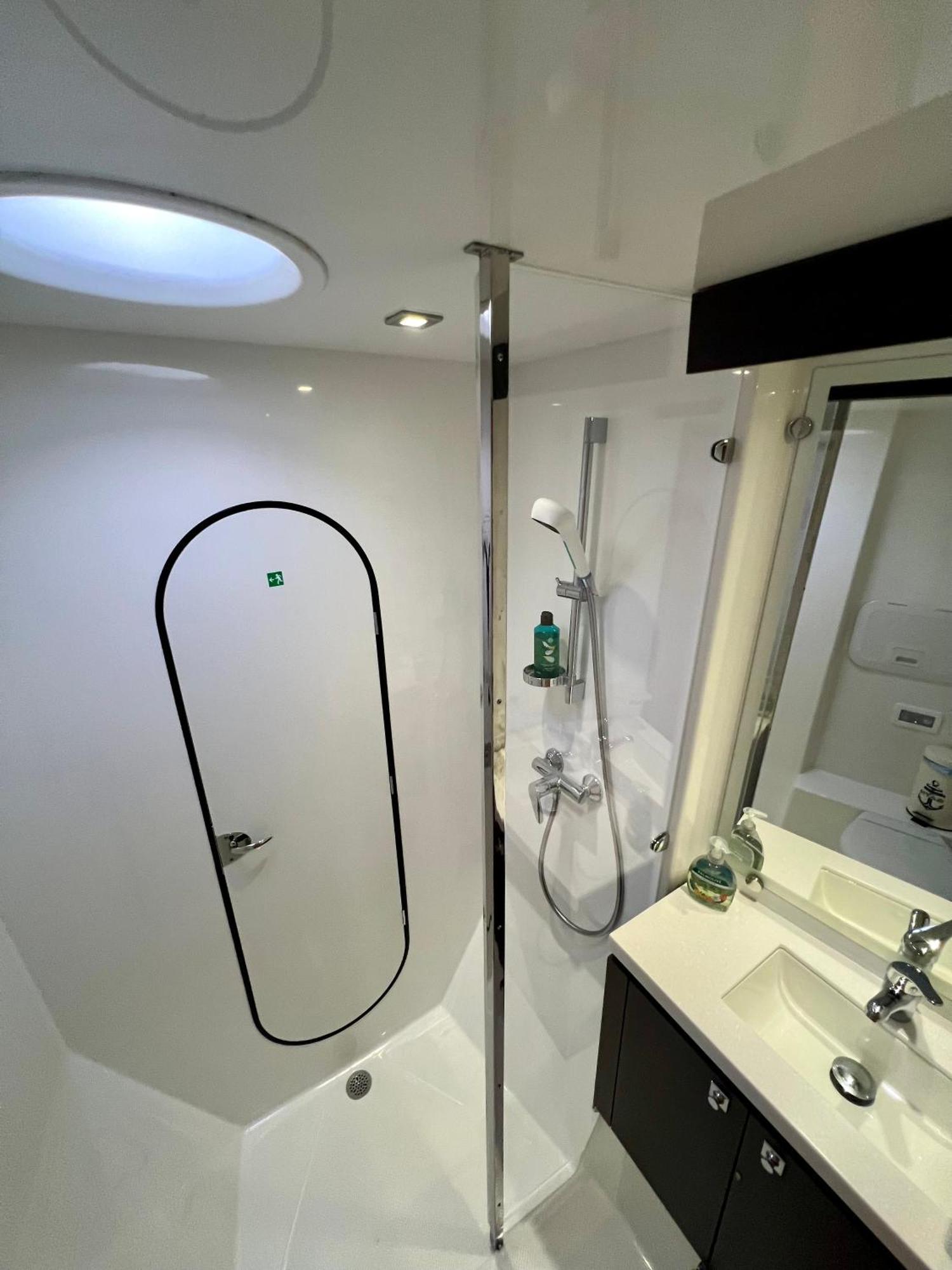 Floatinn Boat-Bnb Geneva Bagian luar foto