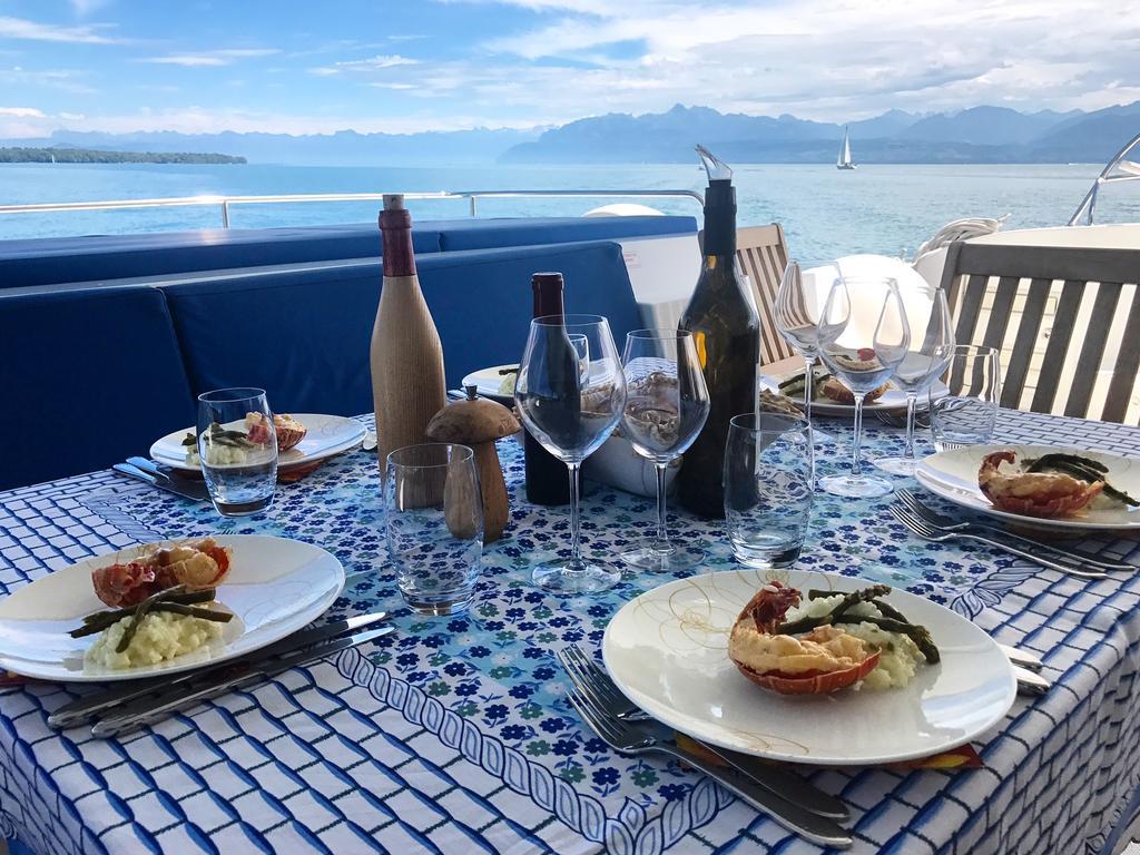 Floatinn Boat-Bnb Geneva Bagian luar foto