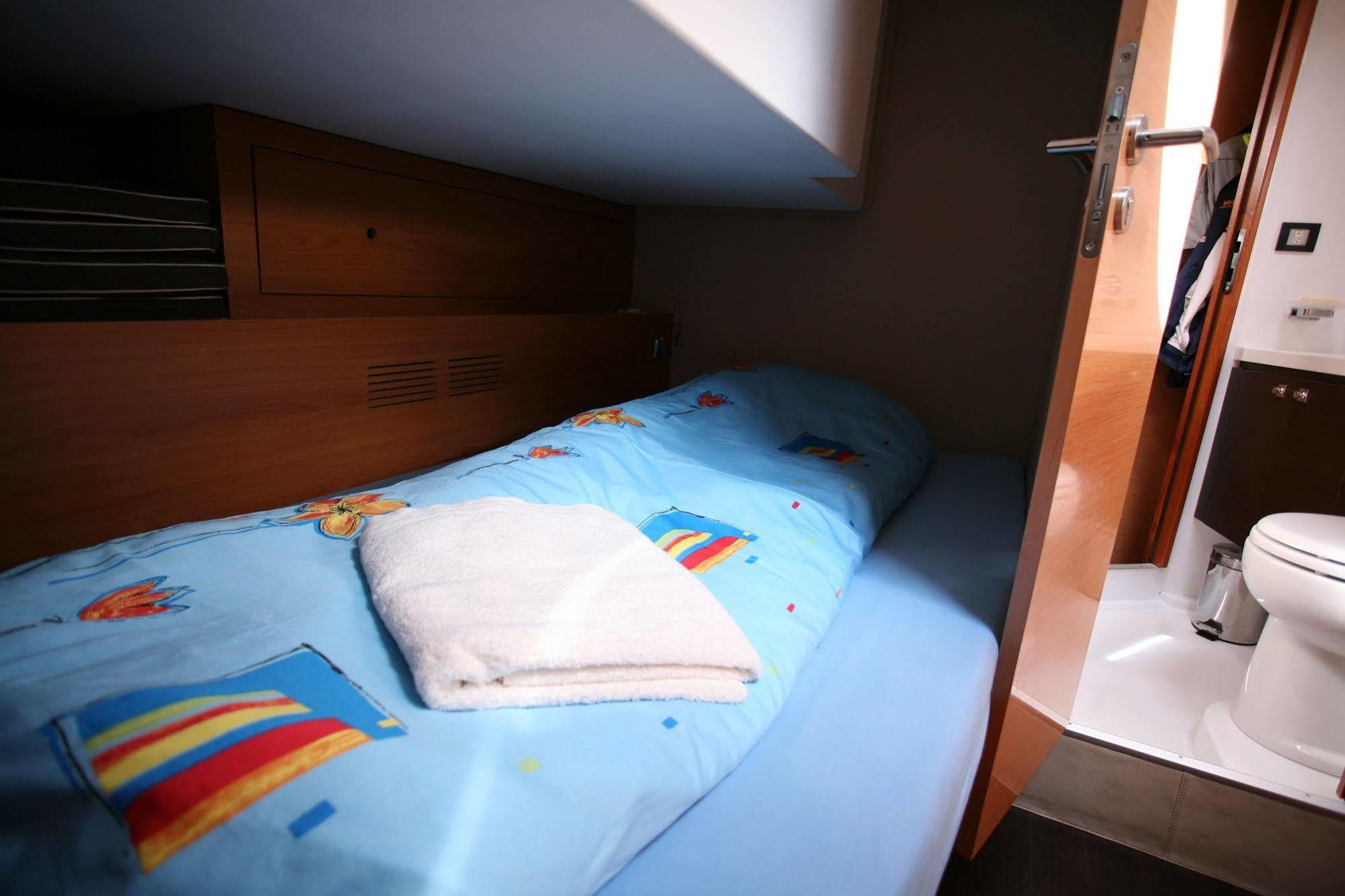 Floatinn Boat-Bnb Geneva Bagian luar foto