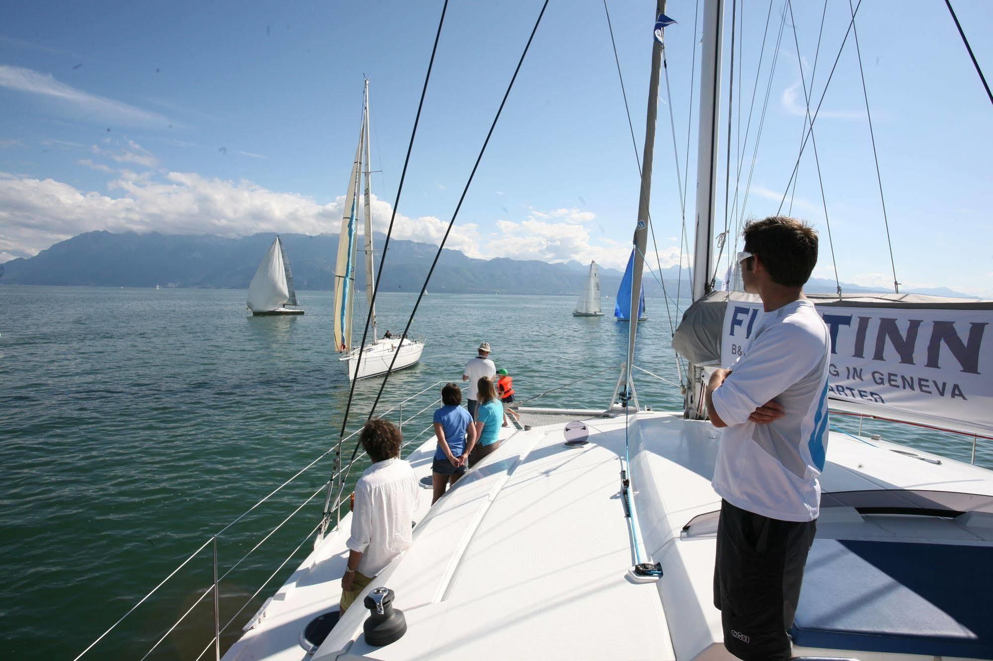 Floatinn Boat-Bnb Geneva Bagian luar foto