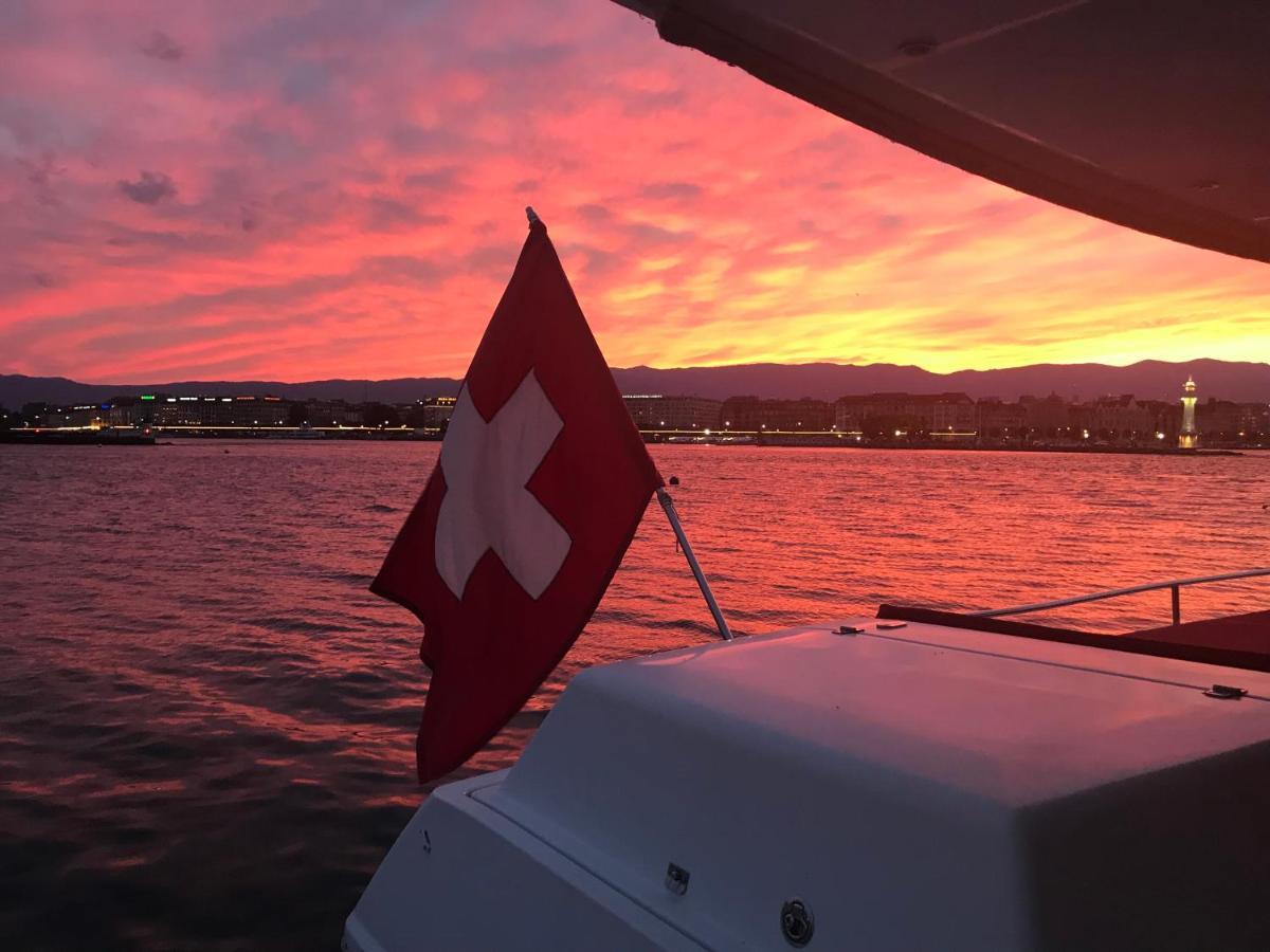 Floatinn Boat-Bnb Geneva Bagian luar foto